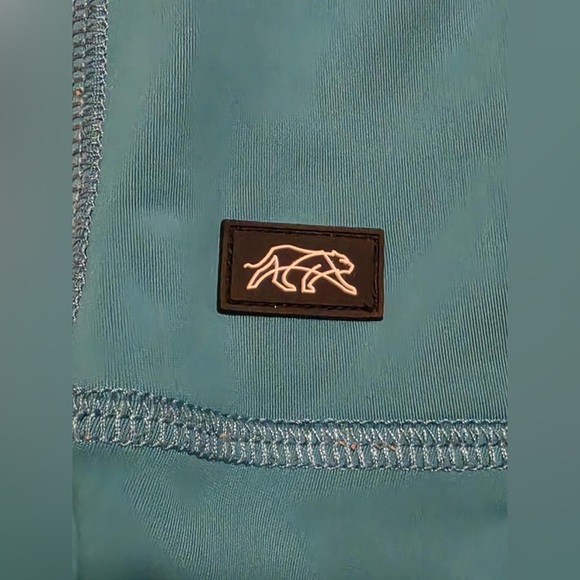 Tiger Friday Women's Blue/Turquoise Colored Size Small Shorts EUC - Picture 5 of 6